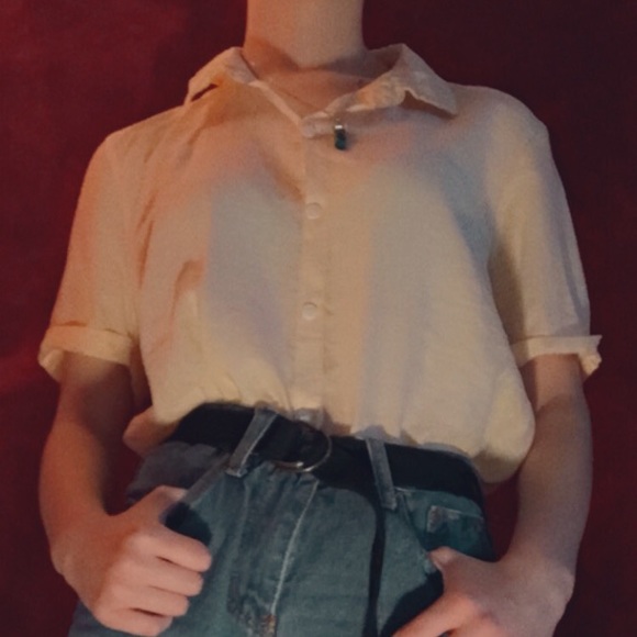 Yellow button up - Picture 4 of 4